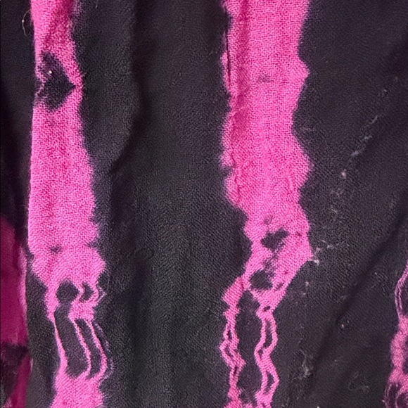 Betsey Johnson Black and Pink Scarf - Picture 4 of 4